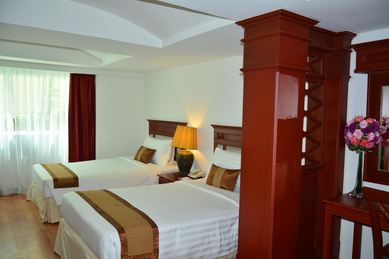 Pride Beach Resort - Adults Only Patong Exterior photo